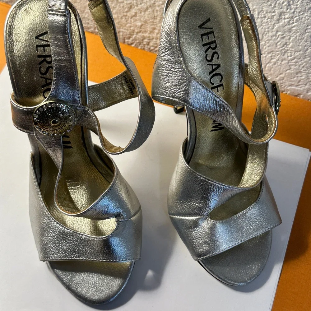 Versace Metallic Silver Heels - Picture 5 of 12
